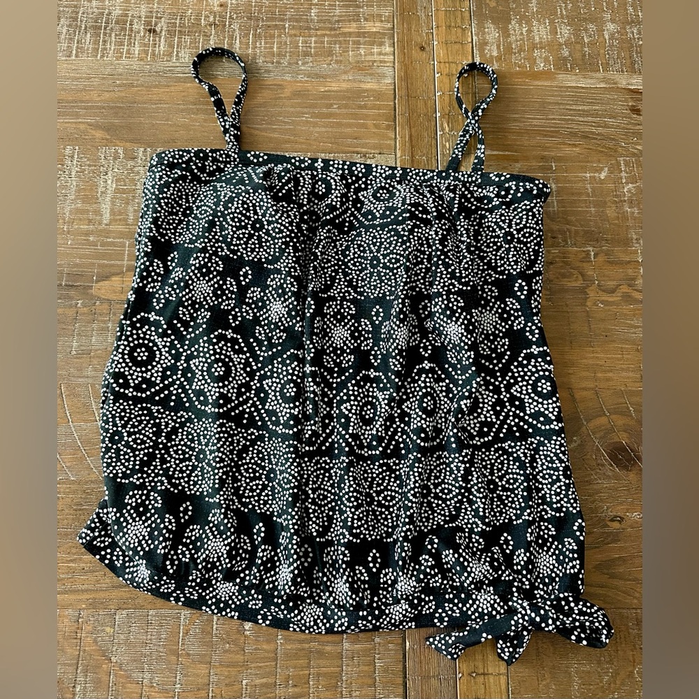 NEW Macy's Black and White Loose Fitting Bathing Suit Top, Size Large